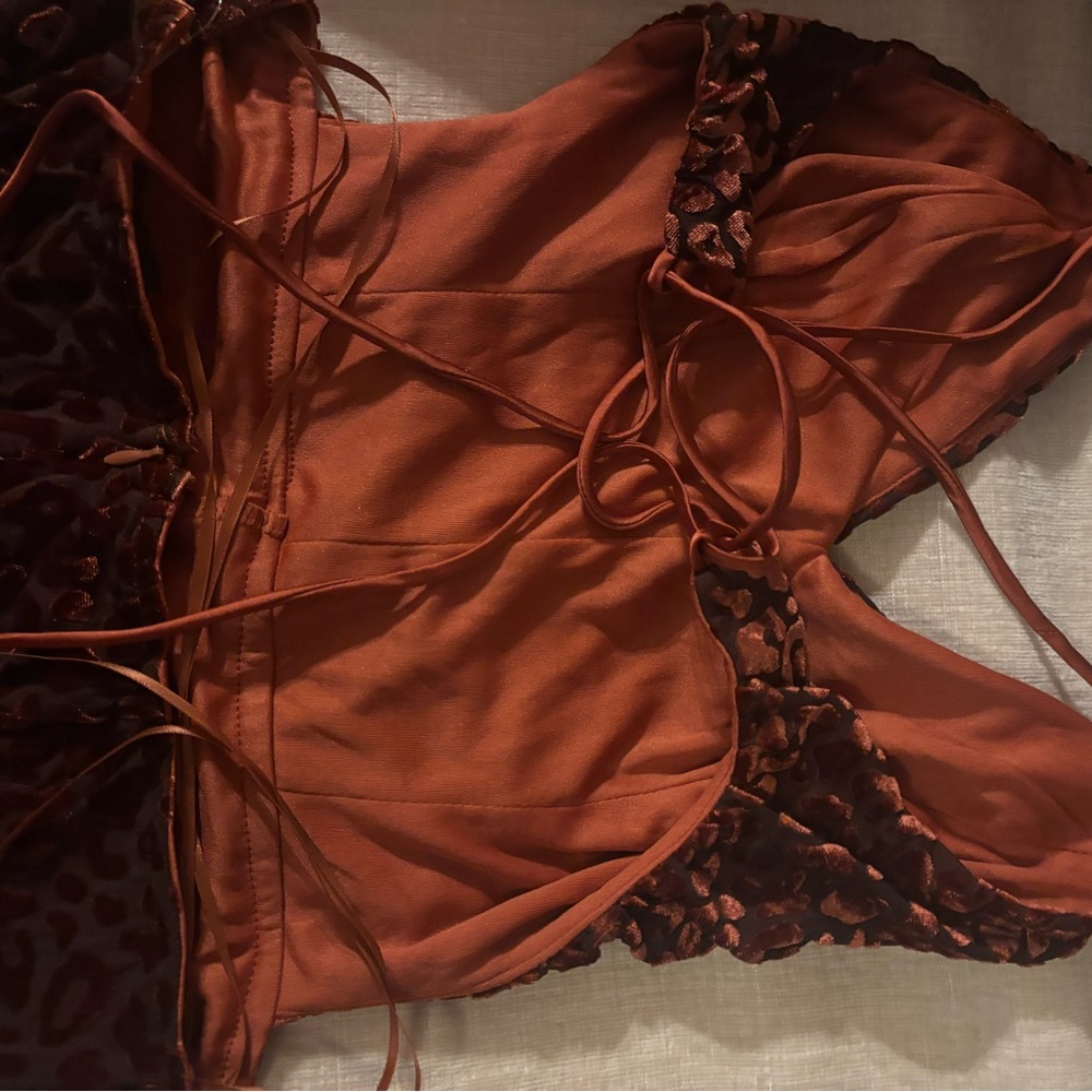 Elegant Rust Lace Trim Sleepwear